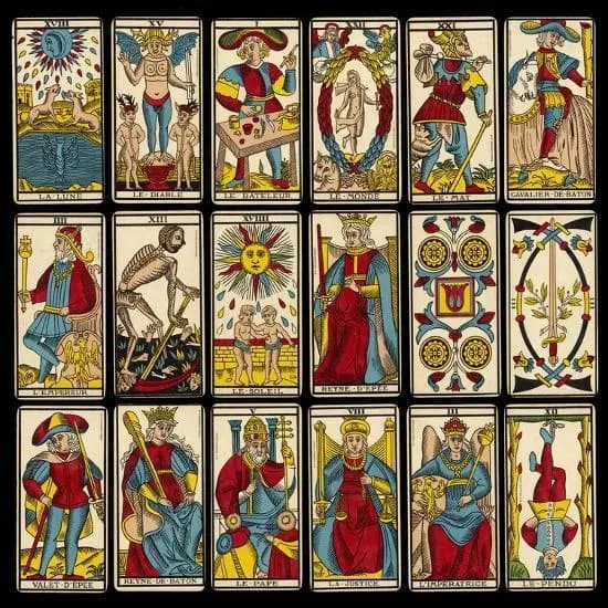 Les 10 tirages de tarot les plus utilisés